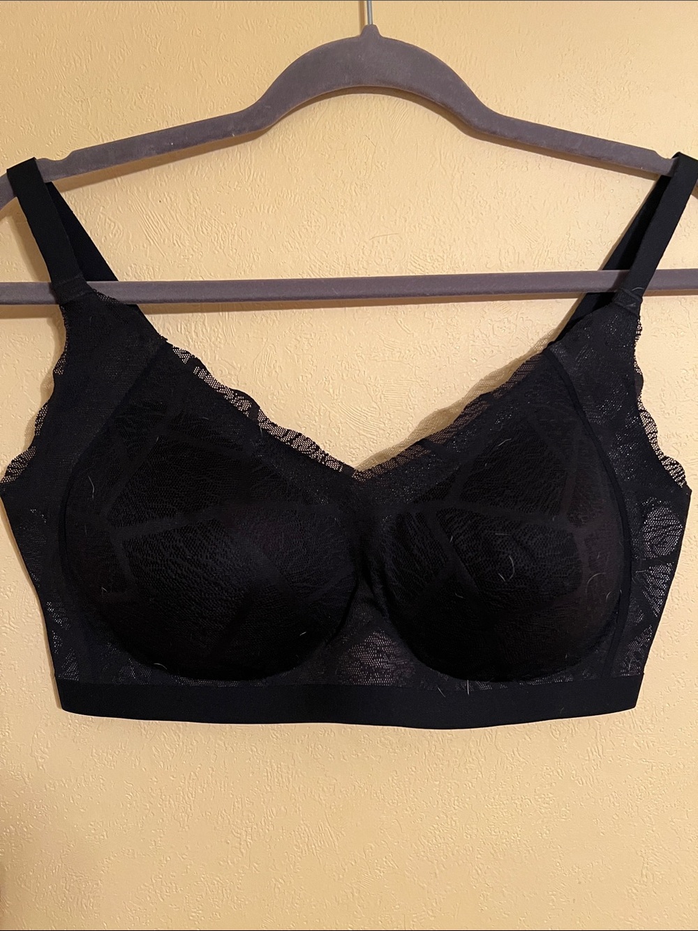 Rhonda Shear Black Lace Wireless Comfort Bra